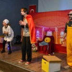 ’Kralın kayıp şapkası’nı çocuklar buldu