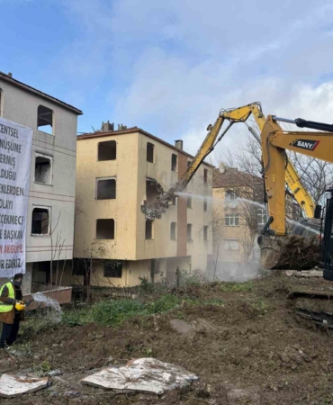 Büyükçekmece’de depremde yıkılma riski yüksek 2 binada kentsel dönüşüm