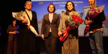 Türkan Şoray, Türk edebiyatının usta ismi Yaşar Kemal anma haftasında sevenleriyle buluştu