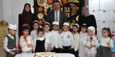 Bilecik’te minikler Kur’an’a geçmenin sevincini yaşadı