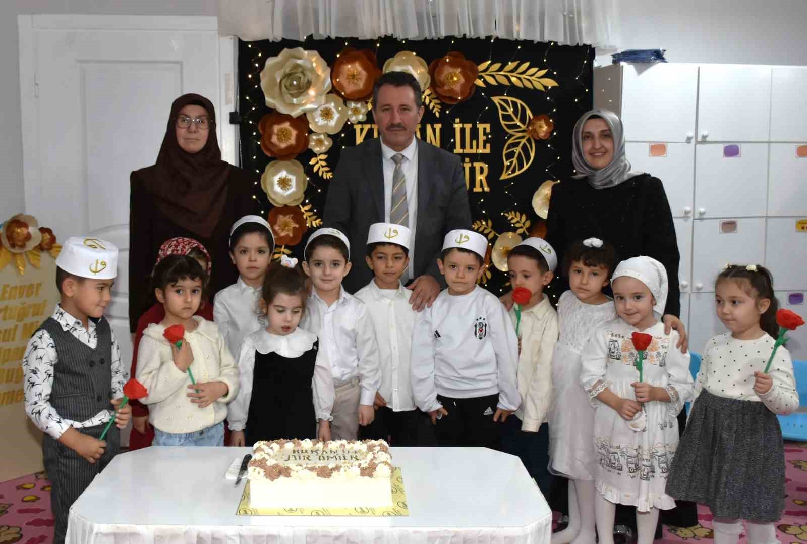 Bilecik’te minikler Kur’an’a geçmenin sevincini yaşadı