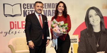 Dilek Cesur Küçükçekmeceli kadınlarla buluştu