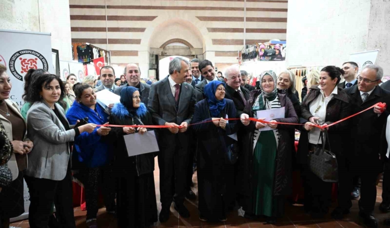 Edirne’de kadınların el emeği göz nuru ürünleri görücüye çıktı