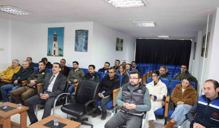 Bilecik’te veteriner hekimlerine ‘Biyogüvenlik Ve Buzağı Kayıpları’ eğitimi