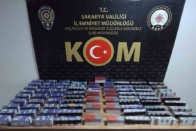 İstanbul’dan getirdikleri 16 bin elektronik sigarayla Sakarya’da yakalandılar
