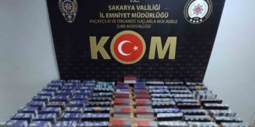 İstanbul’dan getirdikleri 16 bin elektronik sigarayla Sakarya’da yakalandılar
