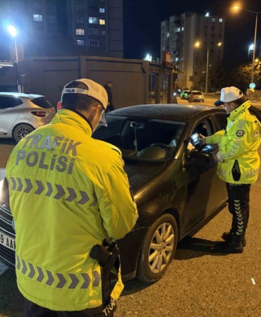 Alkollü şahsın ehliyeti iptal edildi