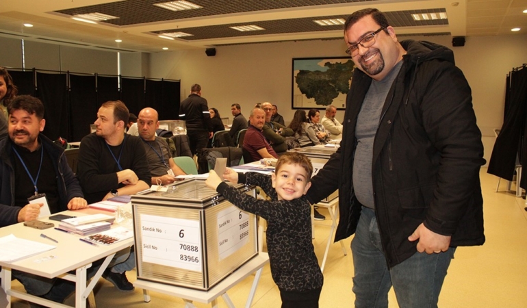 İMO Bursa’da Serdar Atilla Erdem güven tazeledi