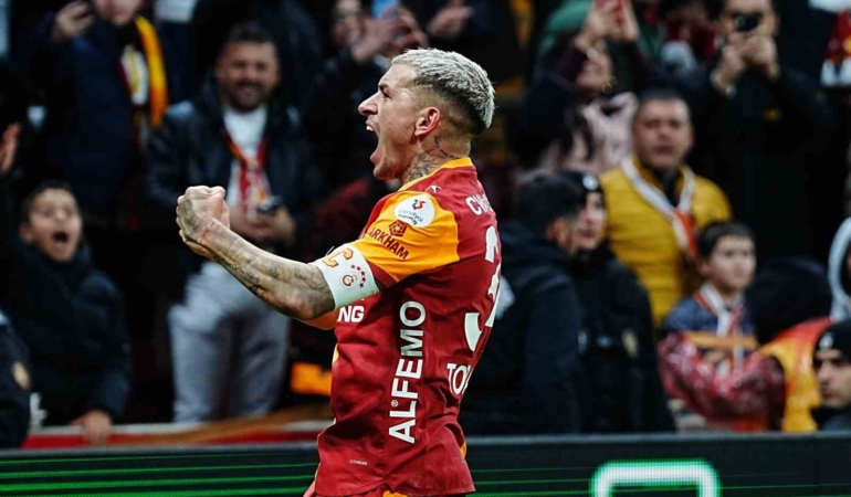 Lucas Torreira kaptan olarak sahaya çıktı