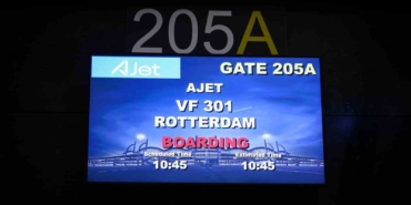 AJet’in İstanbul-Rotterdam seferleri başladı