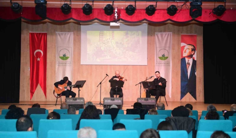 Osmangazi’de 6 Şubat depremlerinin yıl dönümünde duygu dolu anma programı