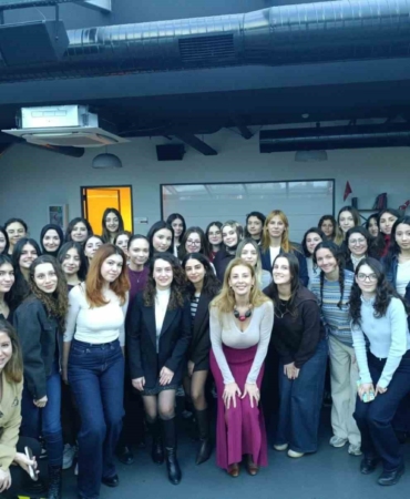 L’Oréal Türkiye, Uluslararası Bilimde Kadın ve Kız Çocukları Günü’nde genç kadınlarla buluştu