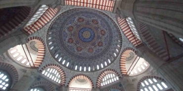 Selimiye Camii’nde tartışma konusu olan kubbe yazıları uzun bir aradan sonra ilk kez görüntülendi