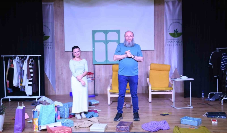 Osmangazi Belediyesi sanatseverleri tiyatroyla buluşturdu