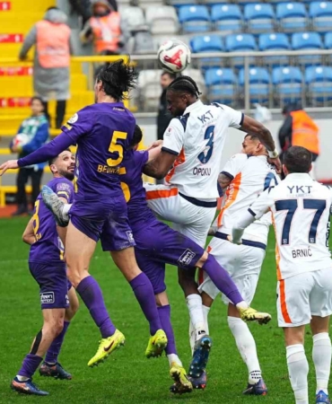 Trendyol Süper Lig: Eyüpspor: 1 - RAMS Başakşehir: 2 (Maç Sonucu)