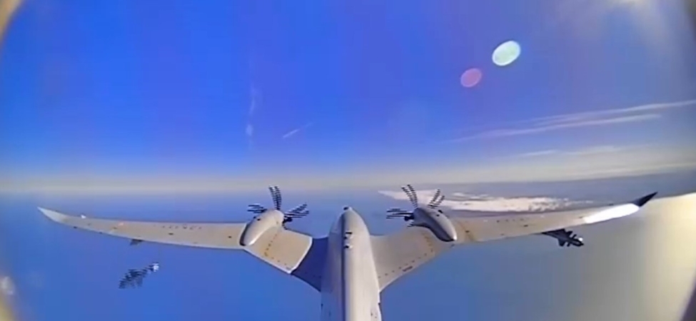 Bayraktar AKINCI’dan bir ilk: EREN mühimmatı ile hava atışında tam isabet