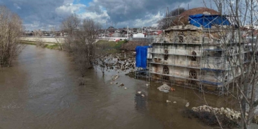 Tarihi Evliya Kasım Paşa Camii’ni taşkın suları vurdu