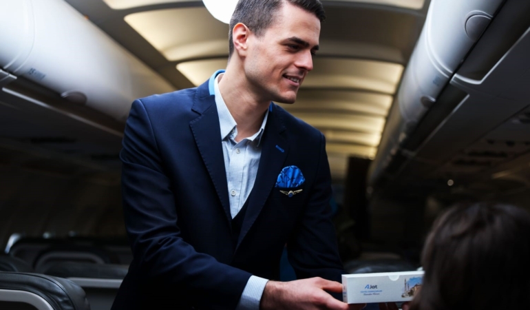 AJet’ten iftar ve sahur ikramı