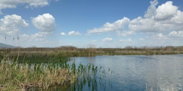 Sultan Dağları’ndaki kar Eber Gölü ve kiraza umut oldu