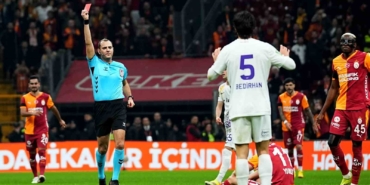 Eyüpspor’da Bedirhan Özyurt kırmızı kart gördü