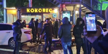 Edremit’te kokoreç dükkanına silahlı saldırı: 2’si ağır 3 yaralı