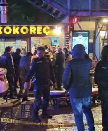 Edremit’te kokoreç dükkanına silahlı saldırı: 2’si ağır 3 yaralı