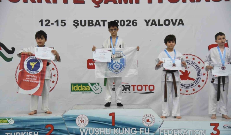 Sultangazili sporculardan altın başarı, bir turnuva 5 birincilik