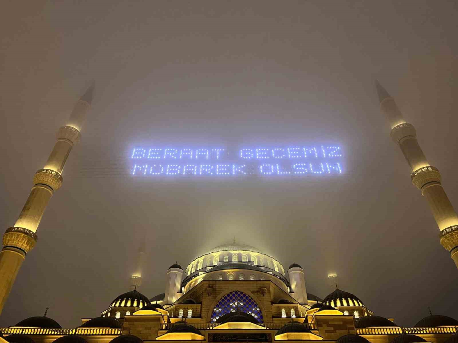 Çamlıca Camii’nde Berat Kandili dualarla idrak edildi