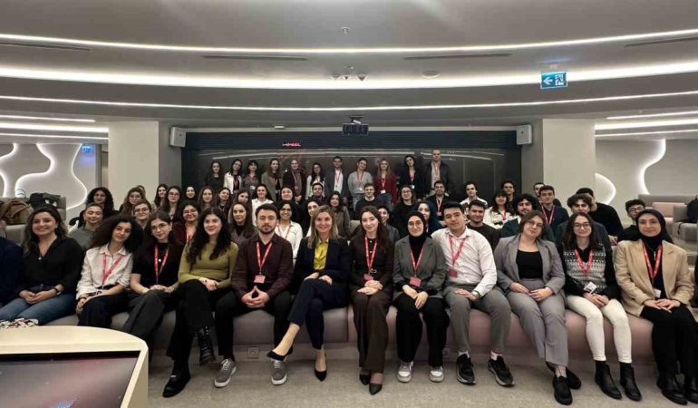 Vodafone uzun dönem staj programına 15 bini aşkın başvuru yapıldı