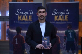 İnegölspor’un kalecisi Bekir Sevgi’nin "Sevgi’li kale" isimli kitabının lansmanı yapıldı