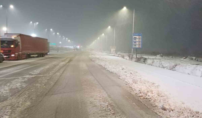 Balkanlar’dan gelen kar sınırdan girdi