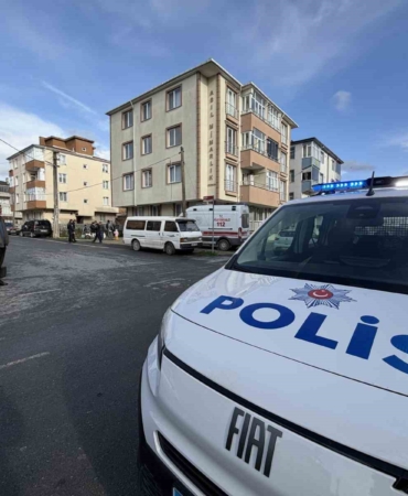 60 yaşındaki kadın evinde ölü bulundu