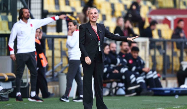 Necla Güngör Kıragası: “B Ligi’nde artık tecrübeliyiz, şimdi daha iyisini yapmak istiyoruz”