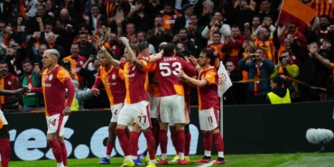 UEFA Şampiyonlar Ligi: Galatasaray: 1 - Juventus: 2 (İlk yarı)