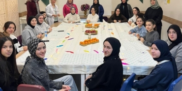 Anne ve çocuklar birlikte üretti