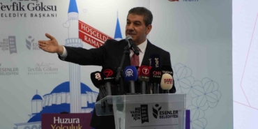 Esenler Belediye Başkanı Mehmet Tevfik Göksu’ya ilahi sürprizi