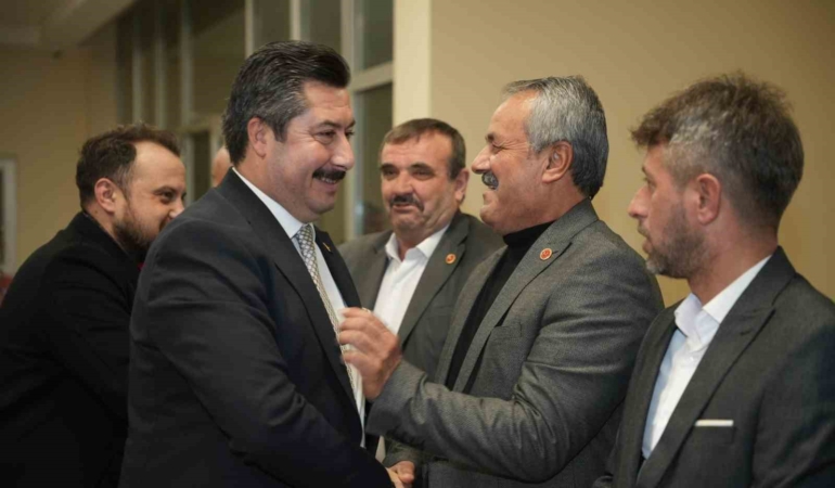 Başkan Özel: “Muhtarlar bizim en yakın mesai arkadaşımız”