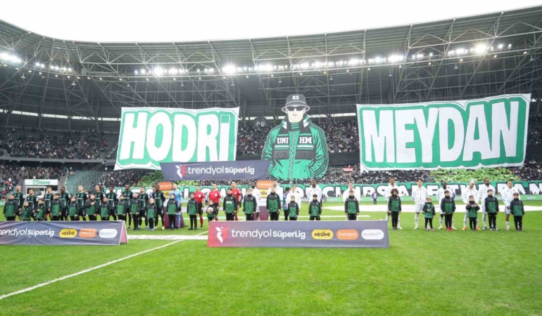 Trendyol Süper Lig: Kocaelispor: 0 - Beşiktaş: 0 (Maç devam ediyor)