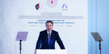 Türkiye ile Suudi Arabistan arasında 2 milyar dolarlık GES yatırımı için imzalar atıldı