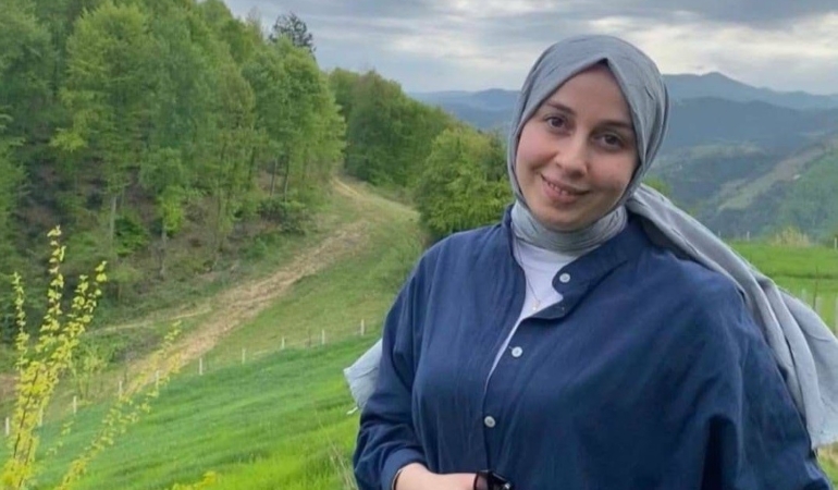 Mardin’deki feci kazada hayatını kaybeden genç kız gözyaşları arasında toprağa verildi