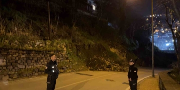 Bursa’da heyelan: Tophane-Muradiye yolu ulaşıma kapandı