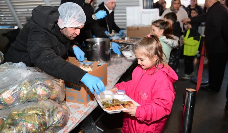 Osmangazi’de gönülleri buluşturan iftar programı