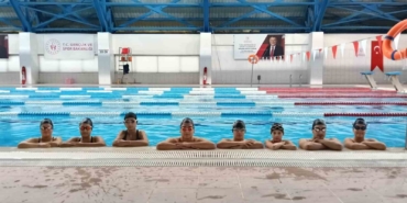 Bilecik’te Gençlik ve Spor Okullarında yüzme antrenmanları sürüyor