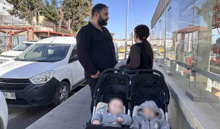 Esenyurt’ta eşi ve ikiz bebeklerinin gözü önünde darp edildi