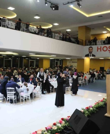 Kağıthane Belediyesi personeli geleneksel iftarda buluştu