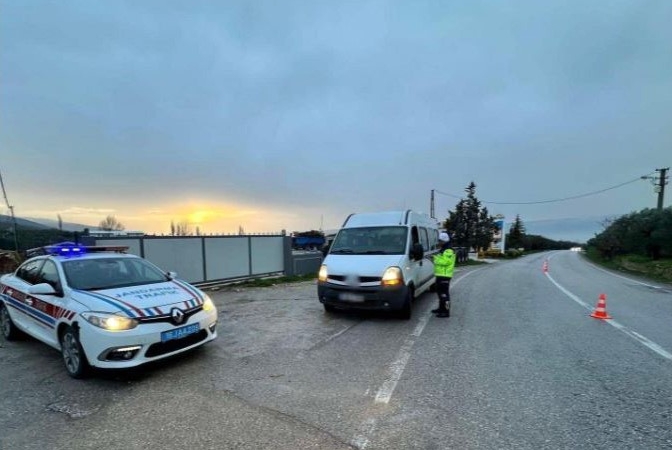 Okul zili yeniden çaldı, jandarmadan öğrencilere trafik güvenliği denetimi