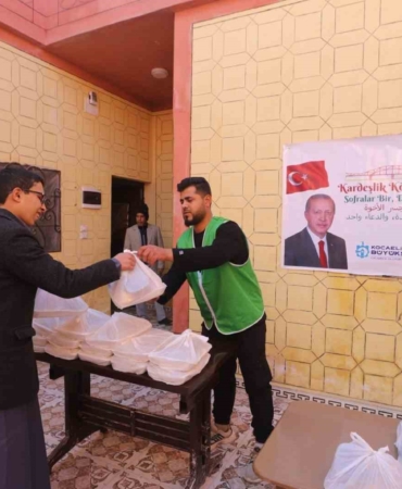 Suriye Rakka’da iftar bereketi