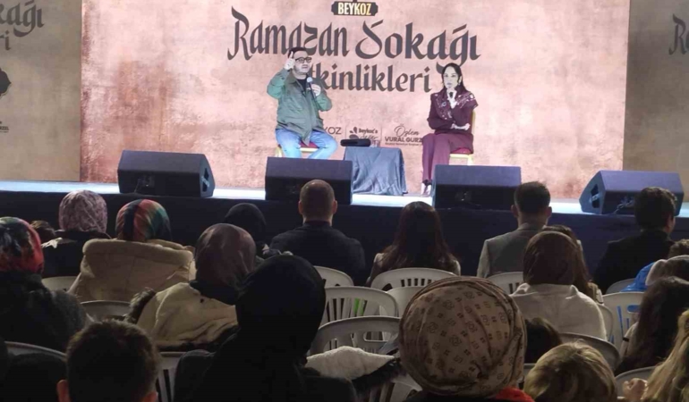 Yazar Hayati İnanç ve Prof. Dr. Oytun Erbaş Beykoz’da ’Ramazan Sokağı’ etkinliklerine konuk oldu