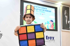 Gaziosmanpaşa’da Sıfır Atık projesi: Elbise, çanta, müzik aleti yaptılar