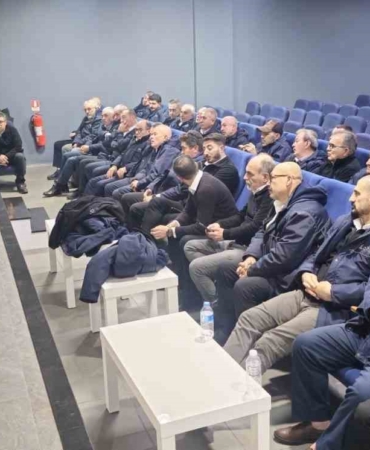 Bilecik’te tur servis sürücülerine trafik semineri